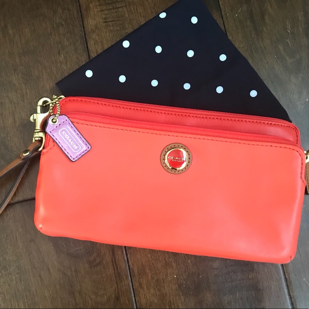 Coach Leather Clutch/Wristlet NWOT